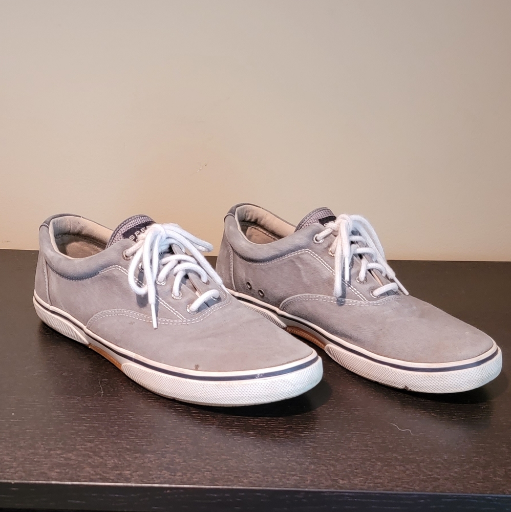 Sperry Topsider canvas shoes